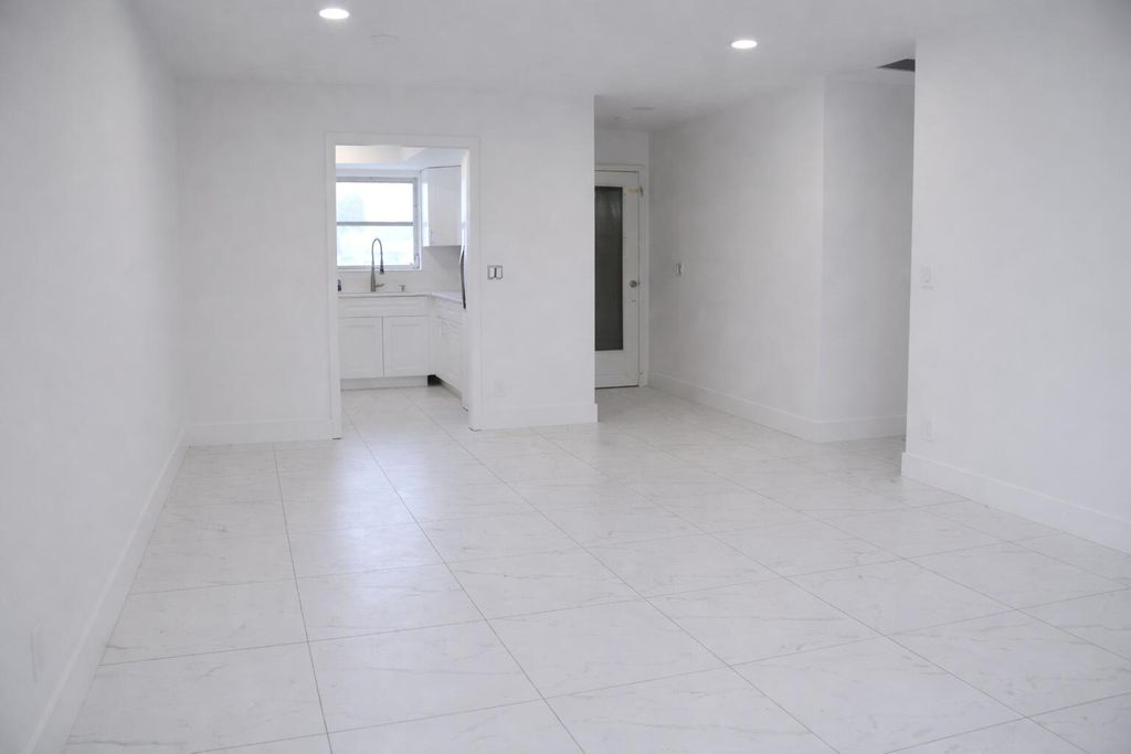 Photo of 2531 W Barkley Drive W #D, West Palm Beach, FL 33415 (MLS # R11165533)