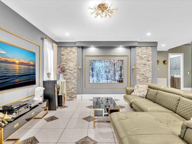 CAPELLA 2 - Residential