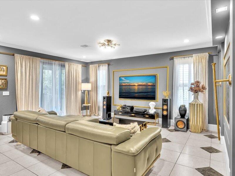 CAPELLA 2 - Residential