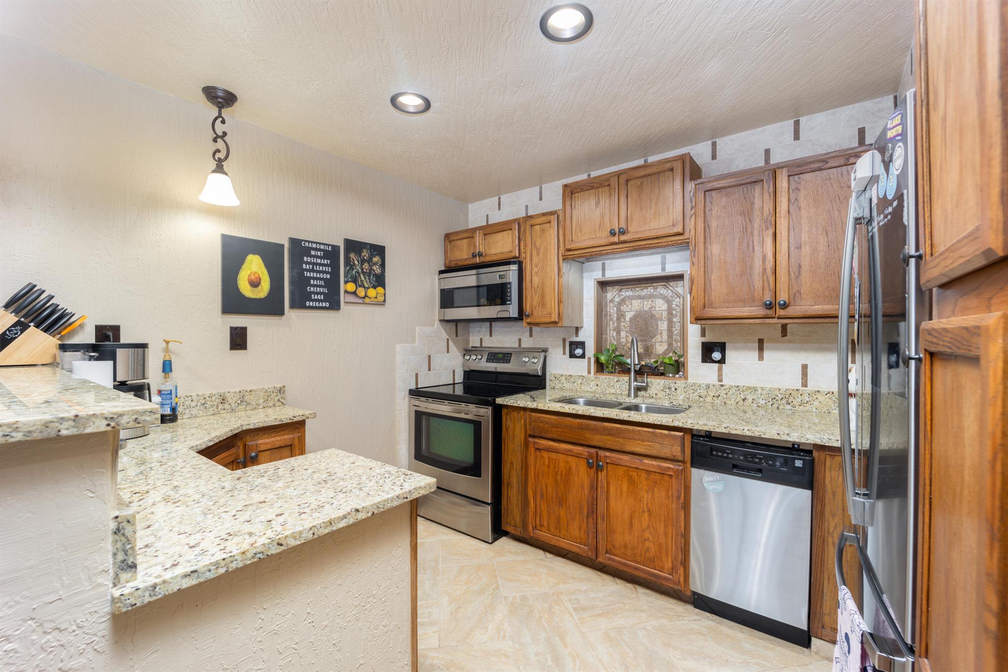 PROSPECT HILLS - Residential