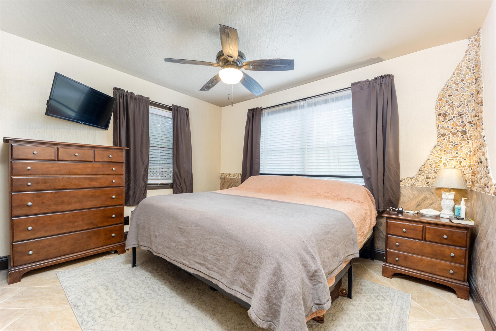 PROSPECT HILLS - Residential