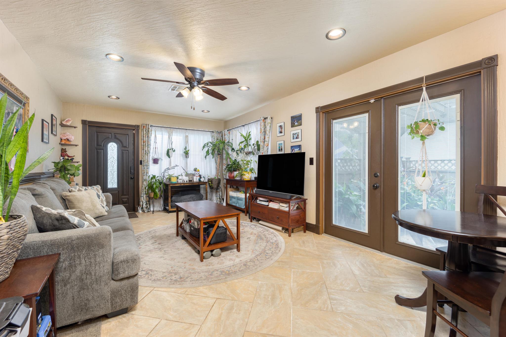 PROSPECT HILLS - Residential