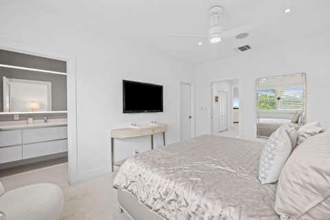Tiny photo for 1050 Seminole Drive #Phb, Fort Lauderdale, FL 33304 (MLS # B26044127)