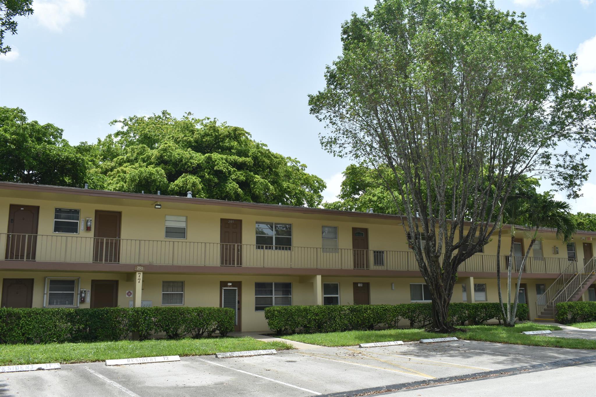 ORIOLE GARDENS THREE 77 C - Residential