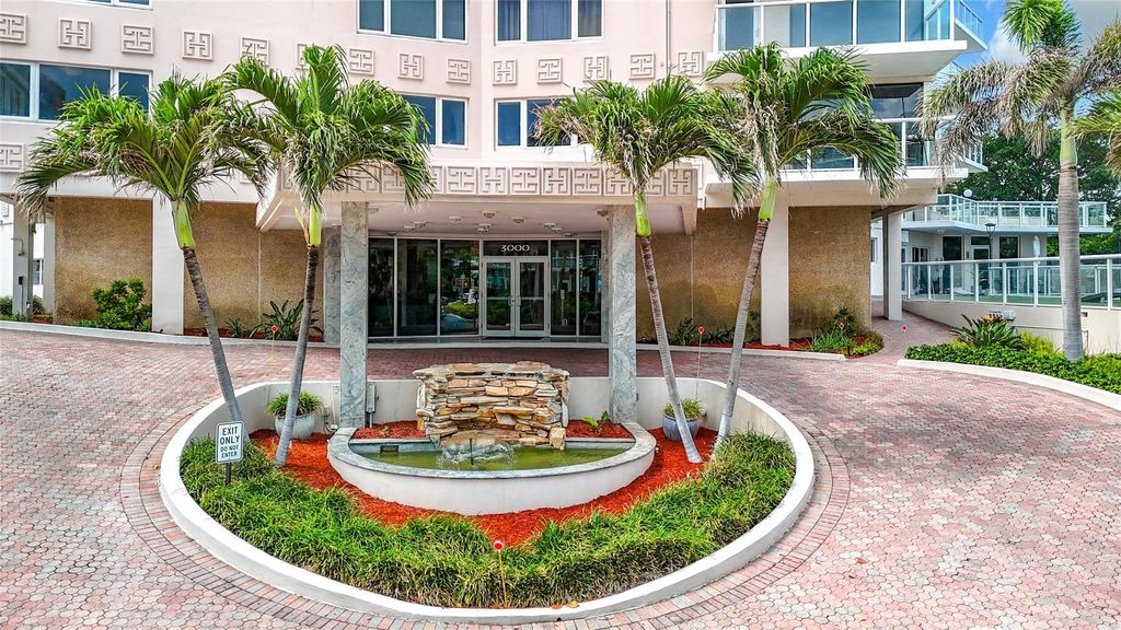 Photo of 3000 Holiday Drive #1803, Fort Lauderdale, FL 33316 (MLS # F10497406)