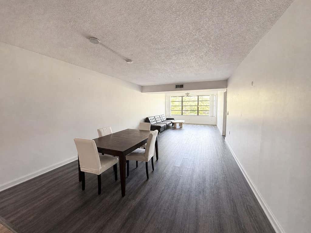 Photo of 6025 S BALBOA Circle #306, Boca Raton, FL 33433 (MLS # B26061561)