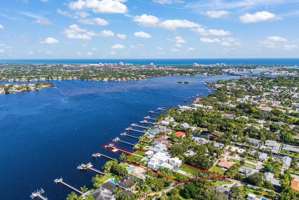 Photo of 18200 Gardiner Lane, Jupiter, FL 33458 (MLS # R11138064)