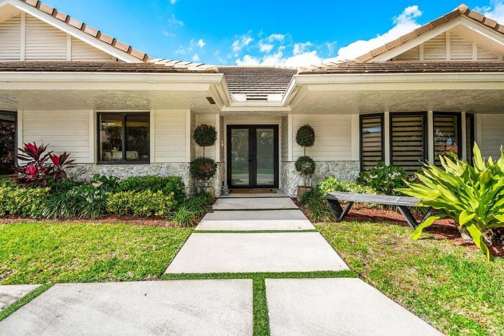 Photo of 3765 Kings Way, Boca Raton, FL 33434 (MLS # R11092071)