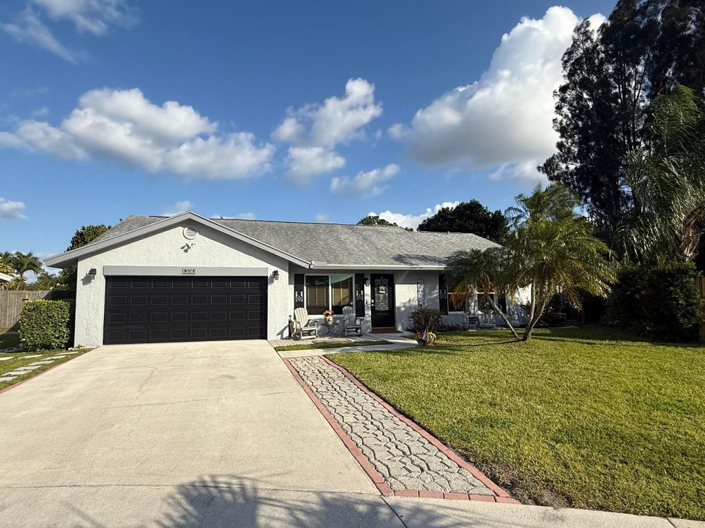 Photo of 506 NW 6th Way, Boynton Beach, FL 33426 (MLS # R11084168)