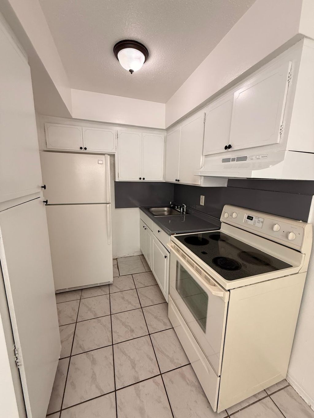 Photo of 2501 Pierce Street #6, Hollywood, FL 33020 (MLS # B26022532)