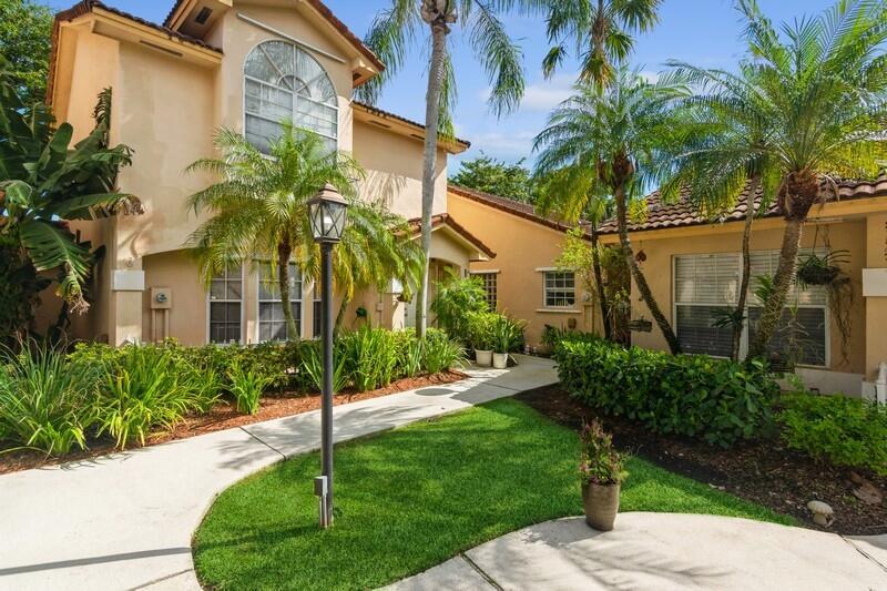 Lakes by the Bay - Residential