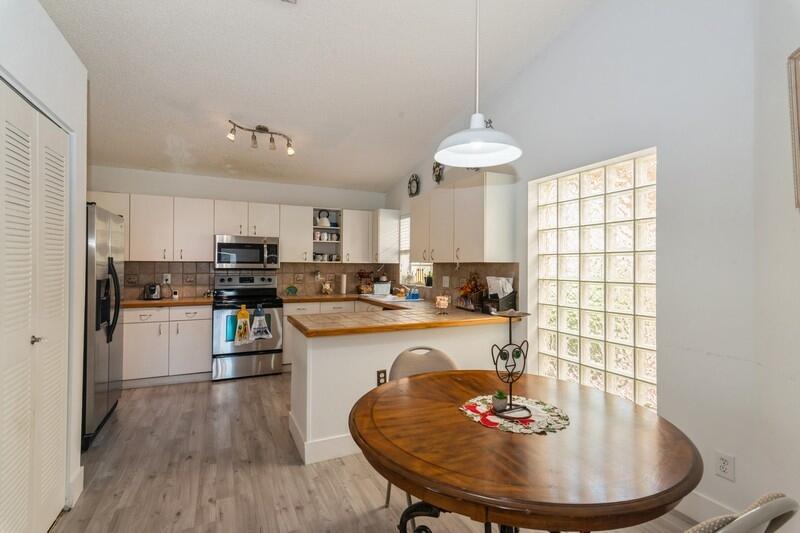 Lakes by the Bay - Residential