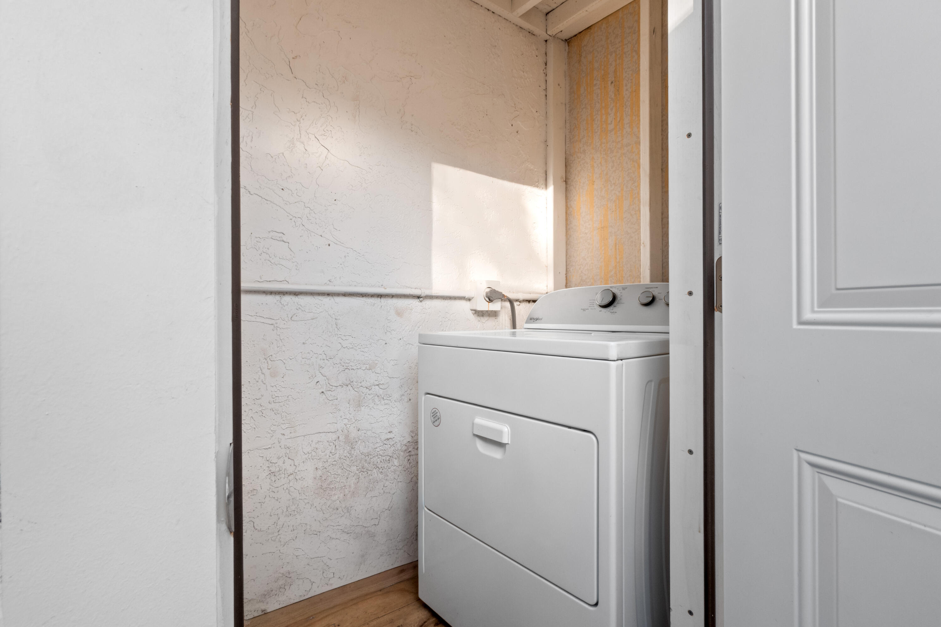 DIXIE PARK - Residential Lease