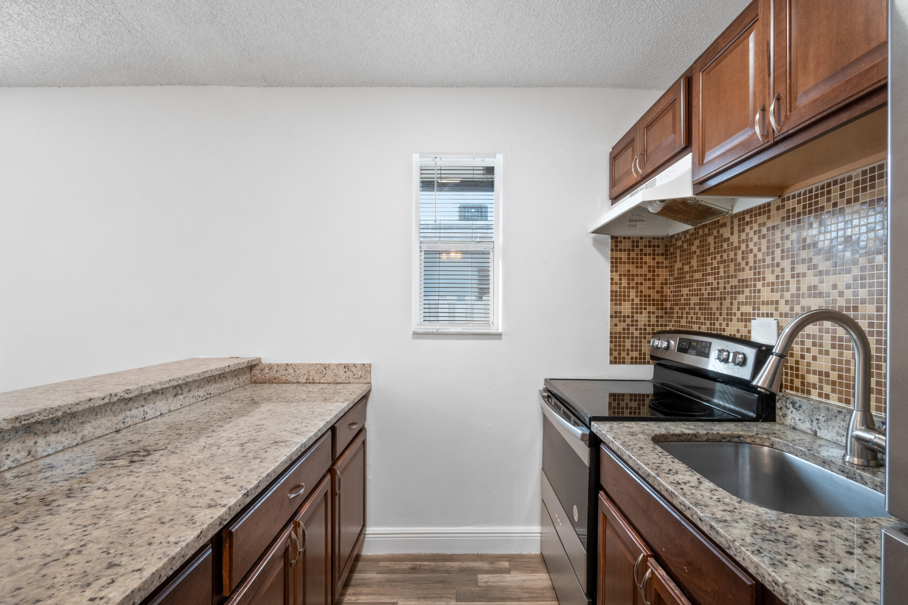 DIXIE PARK - Residential Lease