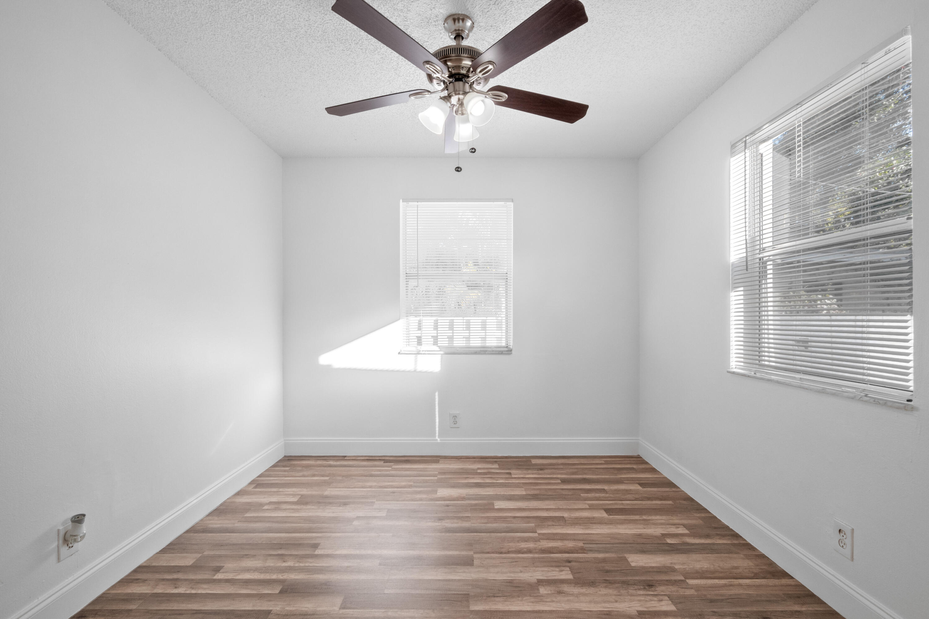 DIXIE PARK - Residential Lease