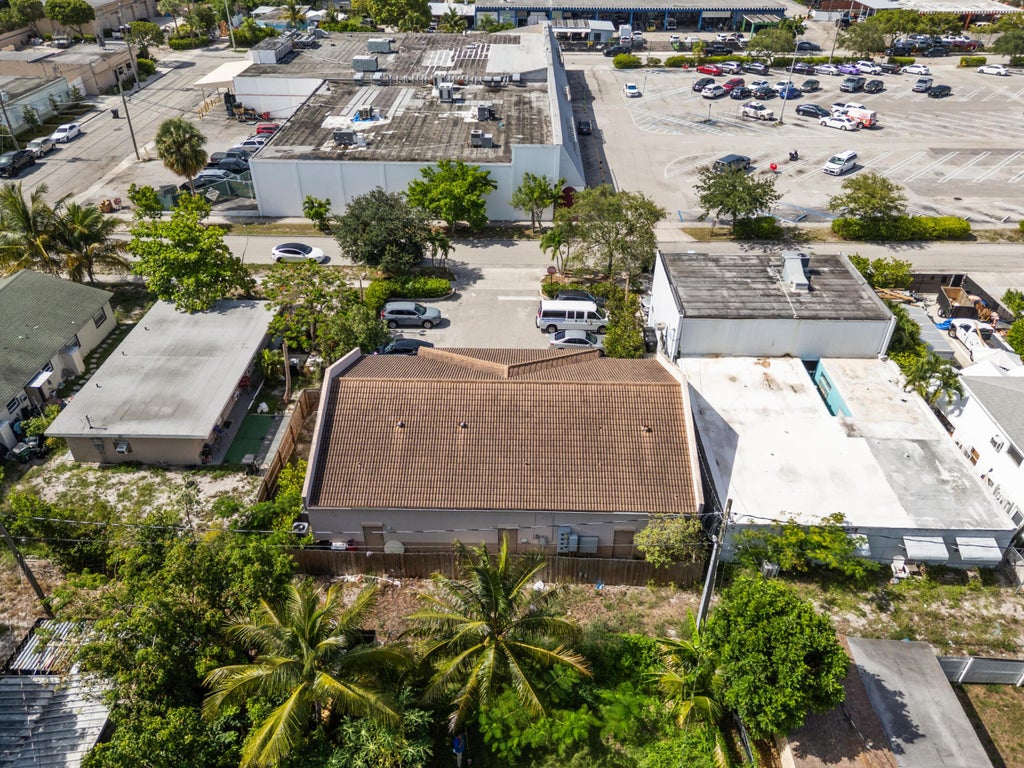 Photo of 1125 Crestwood Boulevard, Lake Worth Beach, FL (MLS # B26057455)