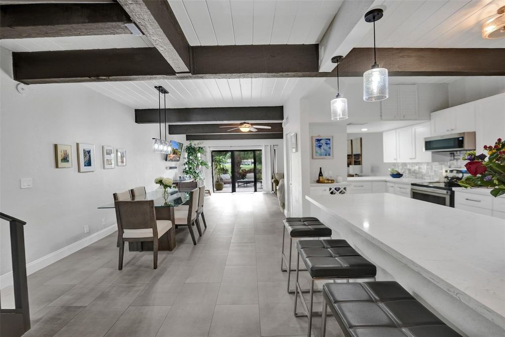 Photo of 700 E Coco Plum Creek #8, Plantation, FL 33324 (MLS # F10515350)