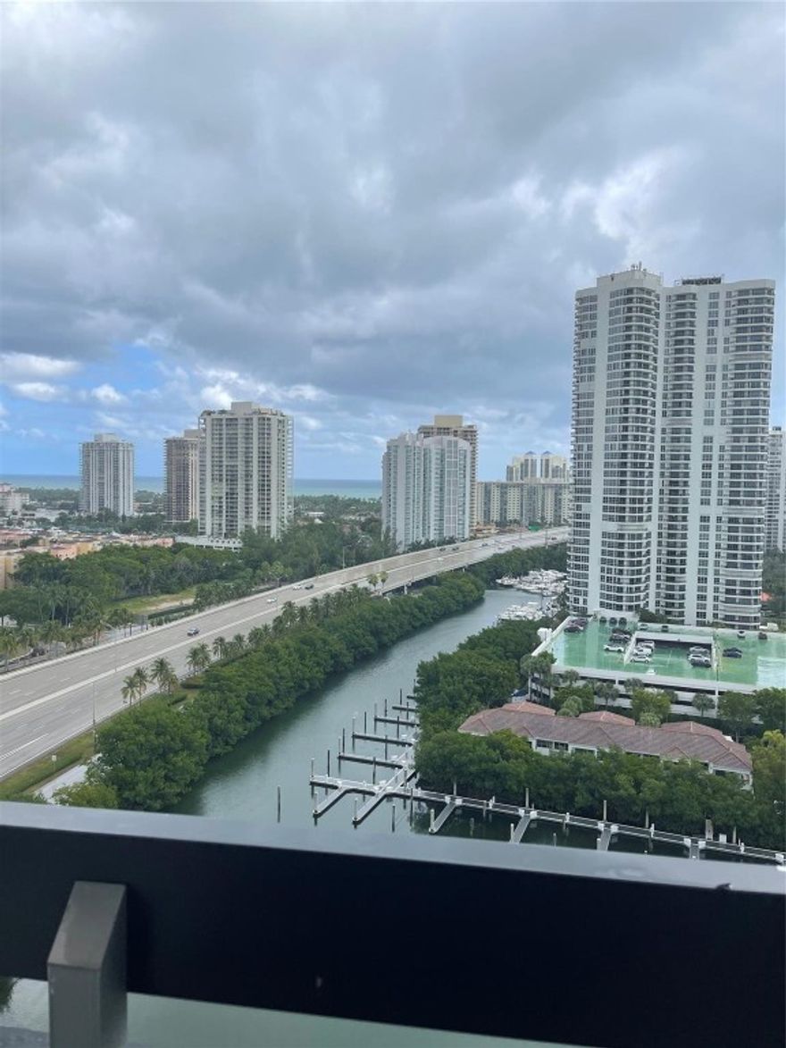 ESTATE SALE! 2 BD, 2 BA. MYSTIC POINTE TOWER 600 - LUXURY BUILDING IN AVENTURA. AMAZING VIEW OF INTRACOASTAL, CANAL & POOL! AMENITIES INCLUDES TENNIC & PICKLEBALL COURTS, POOL, SPA, PARTY ROOM,GYM, VALET, 24HR SEC., PLAYGROUND, DRY CLEANING, DOG PARK & MARINA, SALON, RESTAURANT & MORE. WALK TO AVENTURA MALL!