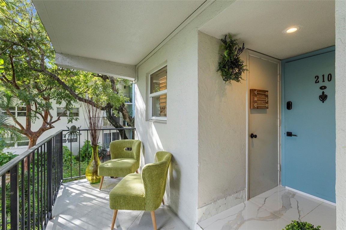 1775 N Andrews Square 210W