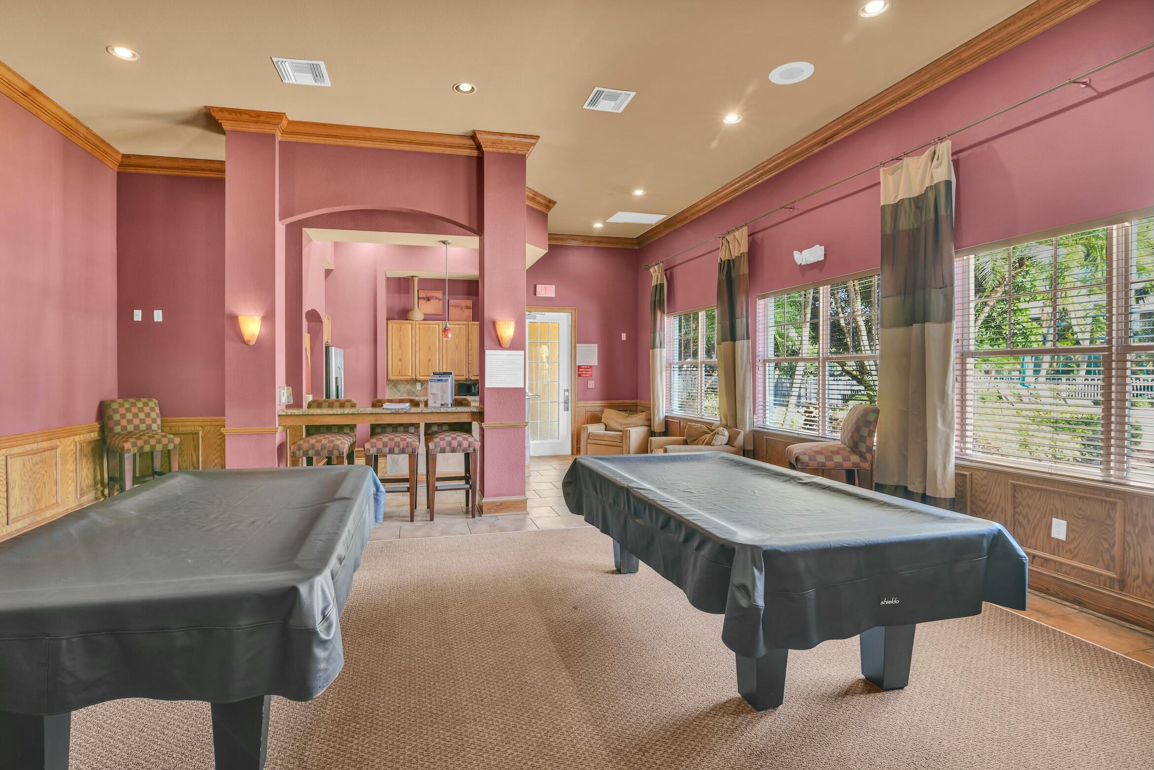 VILLAS AT EMERALD DUNES CONDO - Residential