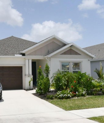 545 SE RANCH OAK CIR, PORT SAINT LUCIE, FL 34984 - Image 30e947dbd36e3ee179318afa4add152d/635479749