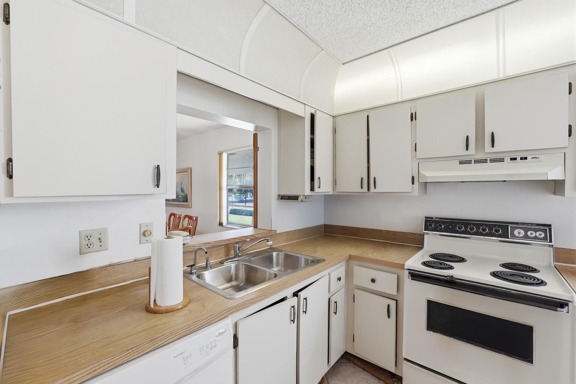 SABAL PINE EAST CONDO - Residential