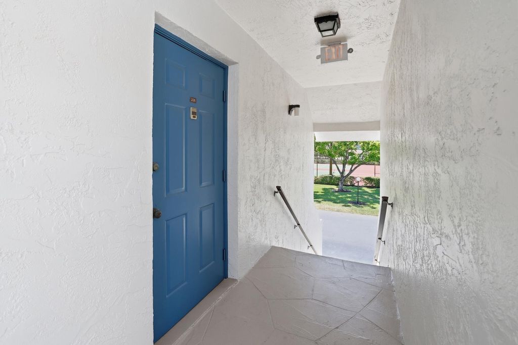 Photo of 2925 SW 22nd Avenue #2080, Delray Beach, FL 33445 (MLS # B26021978)