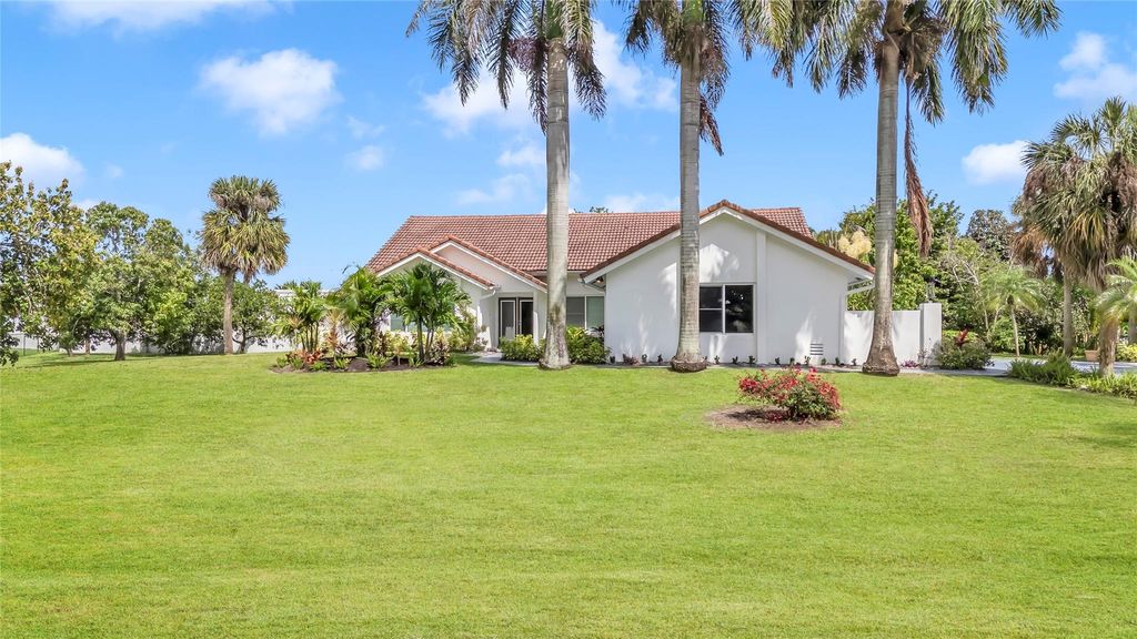 Photo of 8410 Sawpine Road, Delray Beach, FL 33446 (MLS # F10497886)