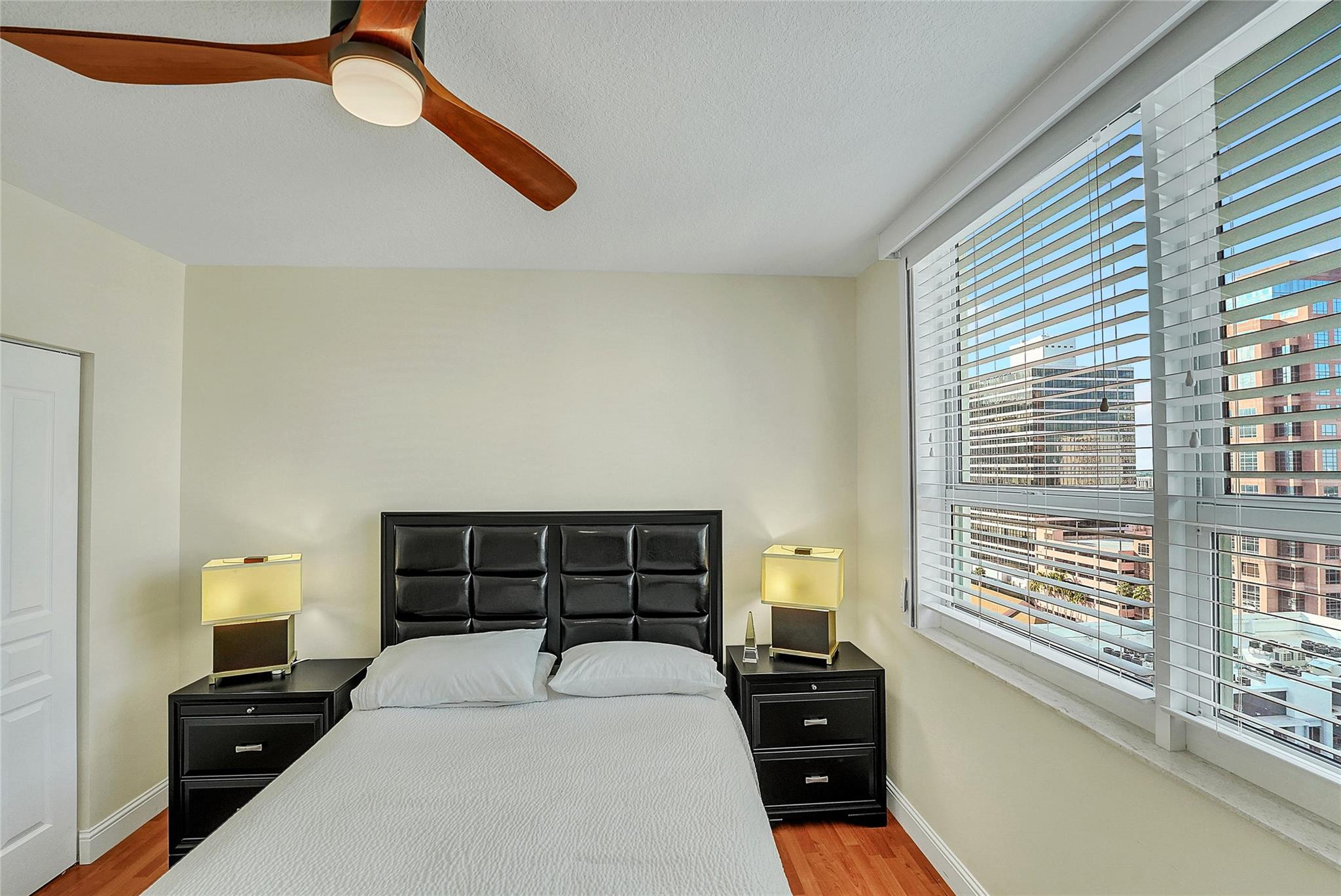 350 Las Olas Place - Residential