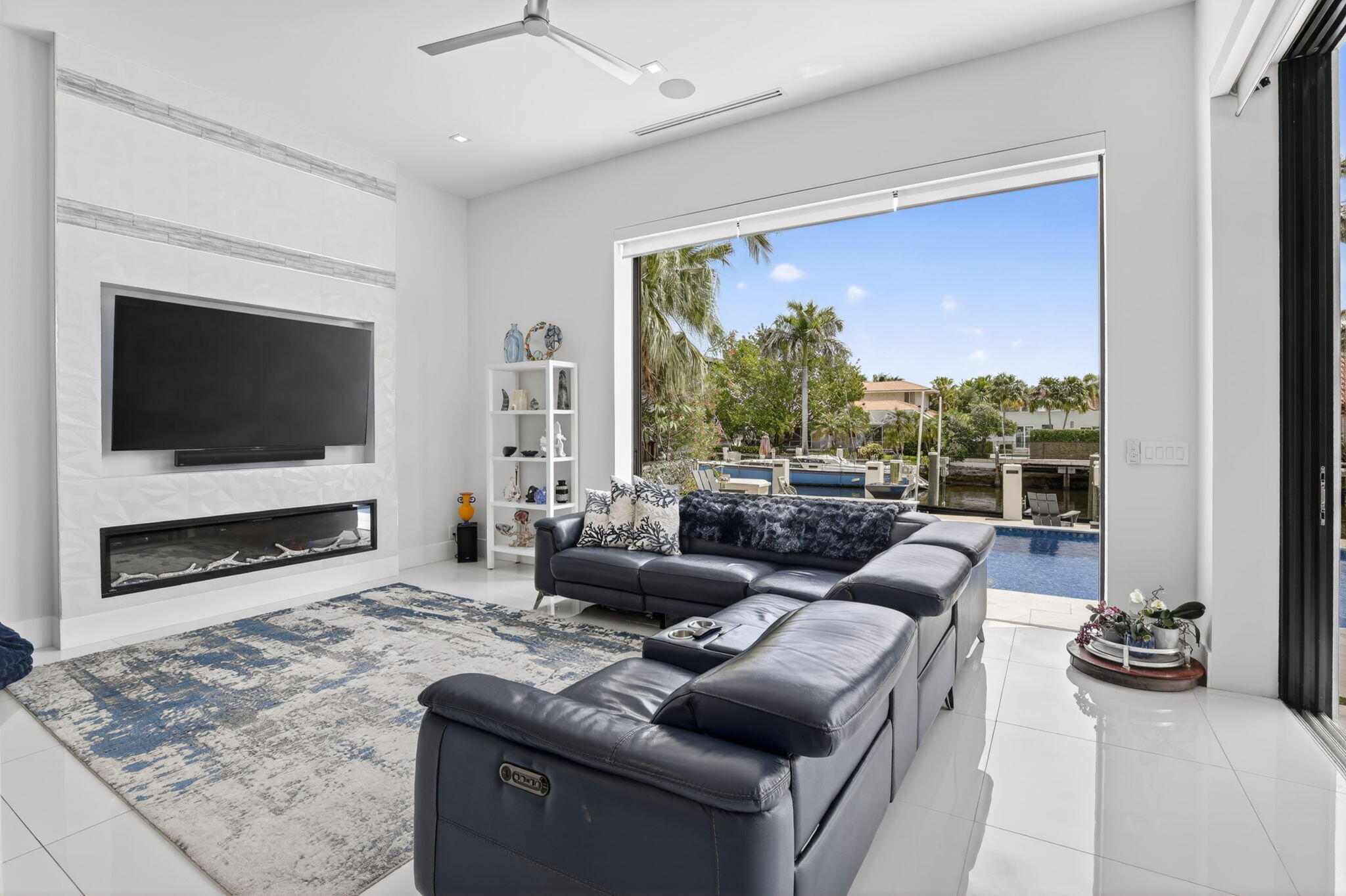 CAPRI OF VENICE - Residential