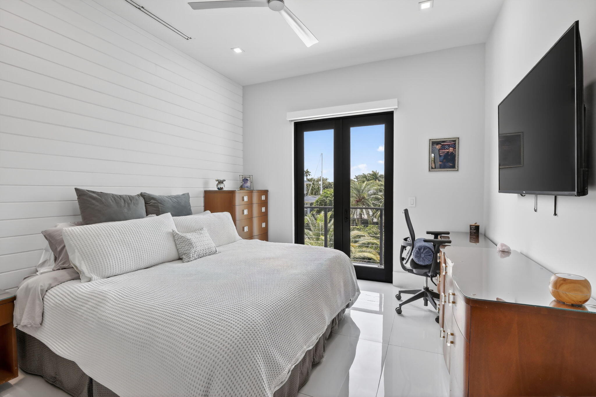 CAPRI OF VENICE - Residential