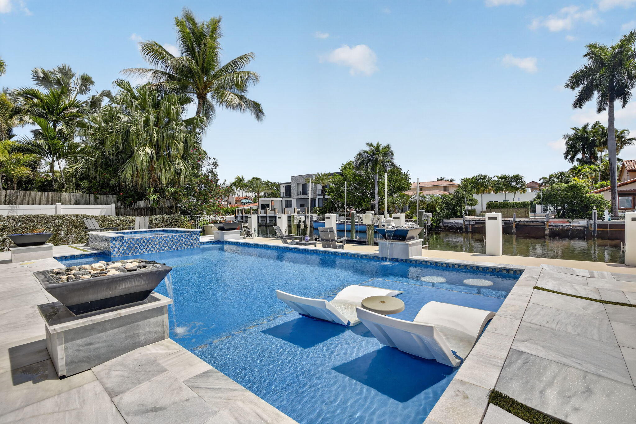 CAPRI OF VENICE - Residential