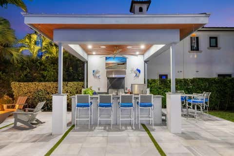 Tiny photo for 334 Isle Of Capri Drive, Fort Lauderdale, FL 33301 (MLS # B26014287)