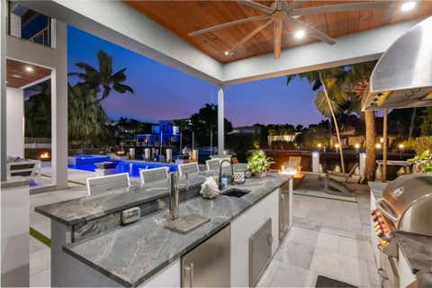 Tiny photo for 334 Isle Of Capri Drive, Fort Lauderdale, FL 33301 (MLS # B26014287)