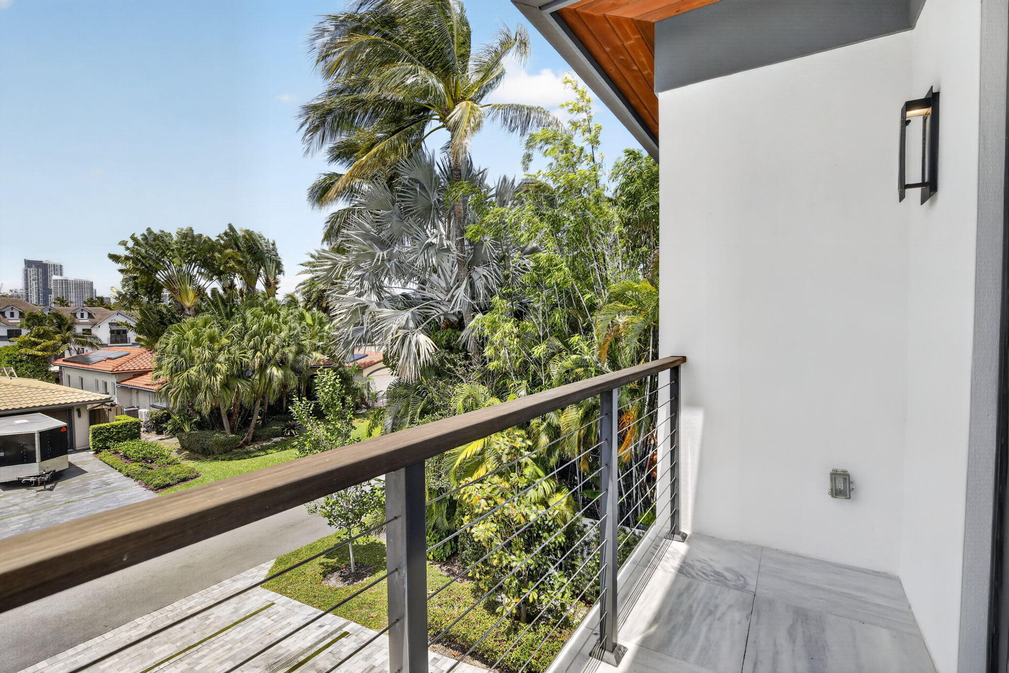 CAPRI OF VENICE - Residential