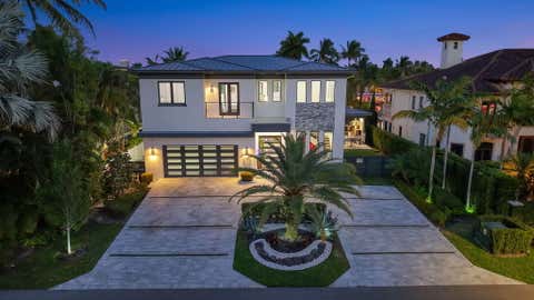 Tiny photo for 334 Isle Of Capri Drive, Fort Lauderdale, FL 33301 (MLS # B26014287)