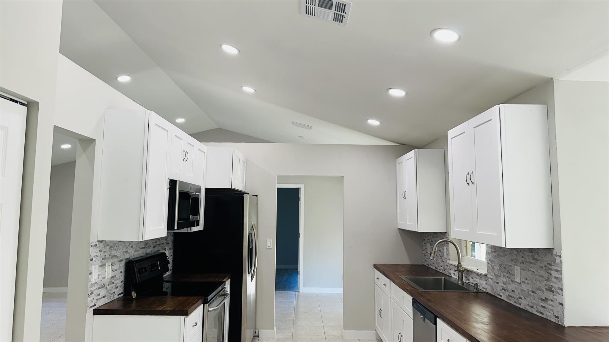 The Acreage - Residential Lease