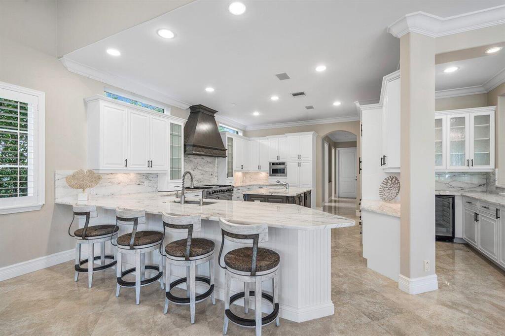 ROYAL PALM YACHT & COUNTRY CLUB - Residential