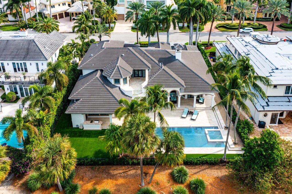 ROYAL PALM YACHT & COUNTRY CLUB - Residential