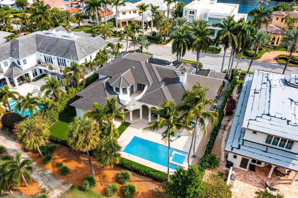 ROYAL PALM YACHT & COUNTRY CLUB - Residential