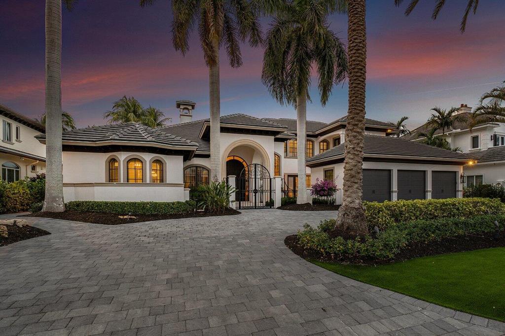 ROYAL PALM YACHT & COUNTRY CLUB - Residential