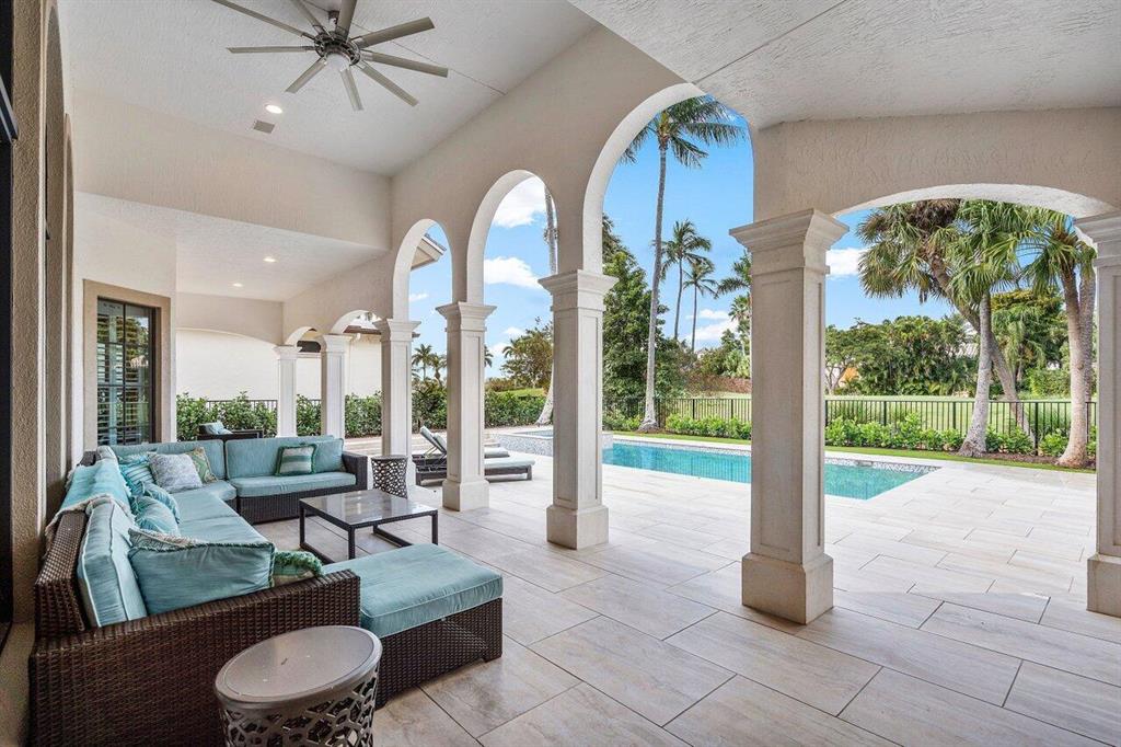 ROYAL PALM YACHT & COUNTRY CLUB - Residential