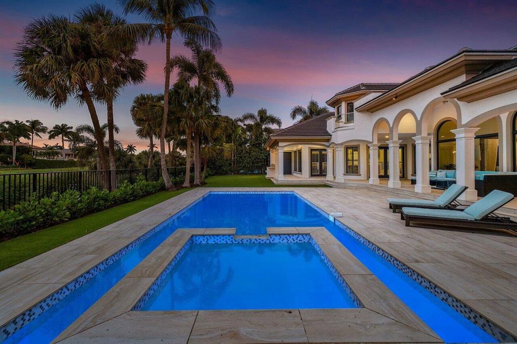 ROYAL PALM YACHT & COUNTRY CLUB - Residential