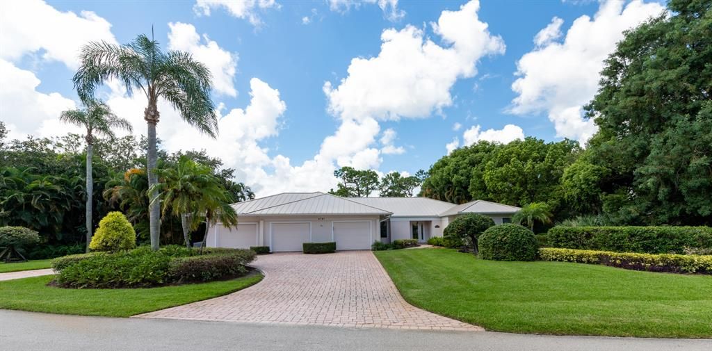 Photo of 4781 SW Parkgate Boulevard, Palm City, FL 34990 (MLS # R10737794)