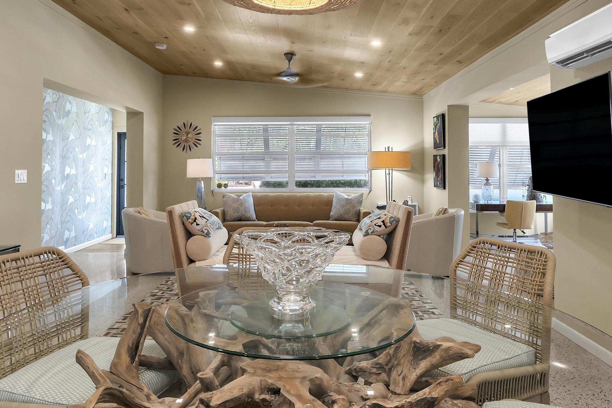 COLLEGE PARK - Residential