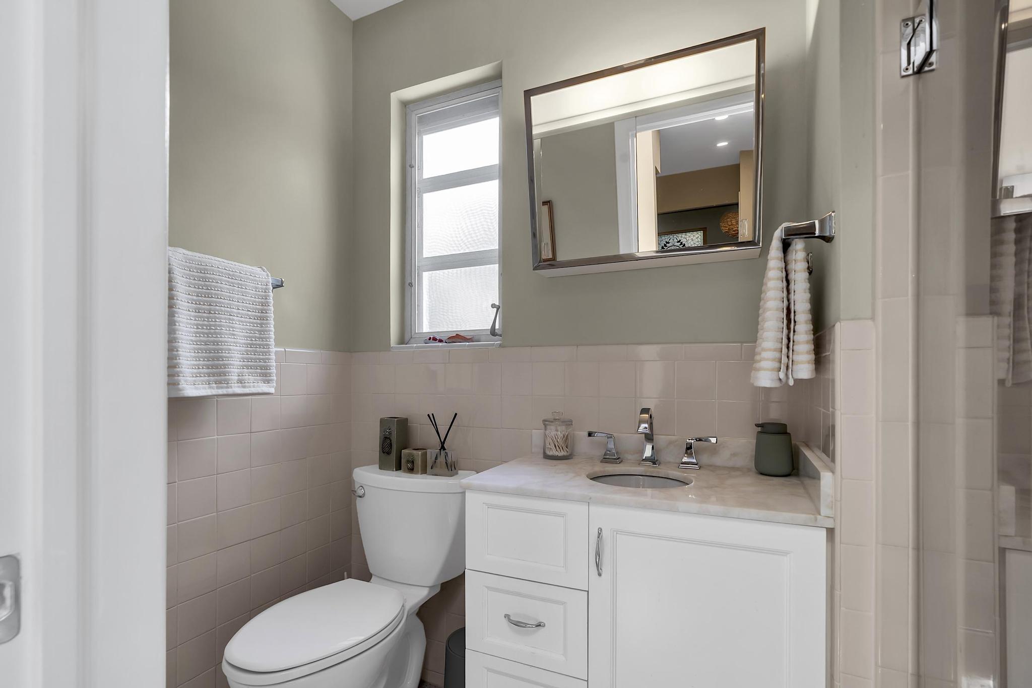 COLLEGE PARK - Residential