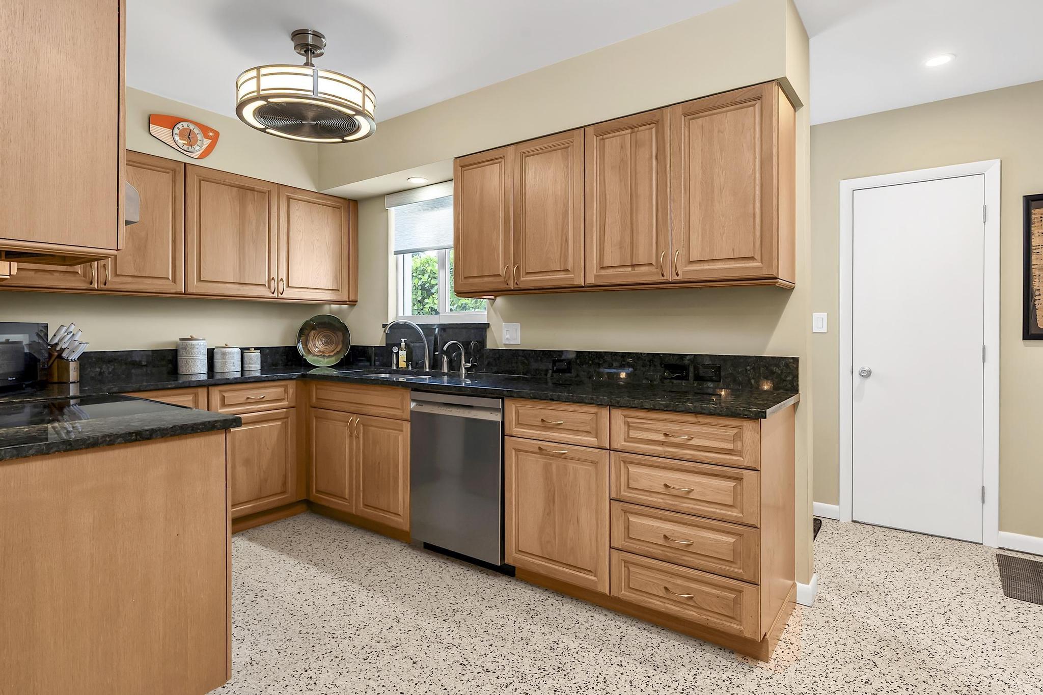 COLLEGE PARK - Residential