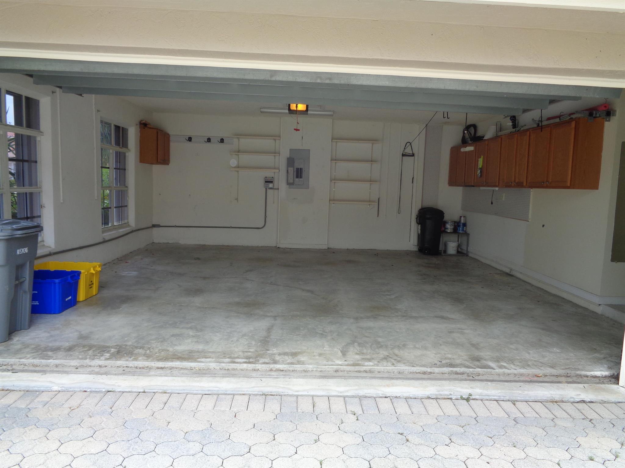 JOG EST - Residential