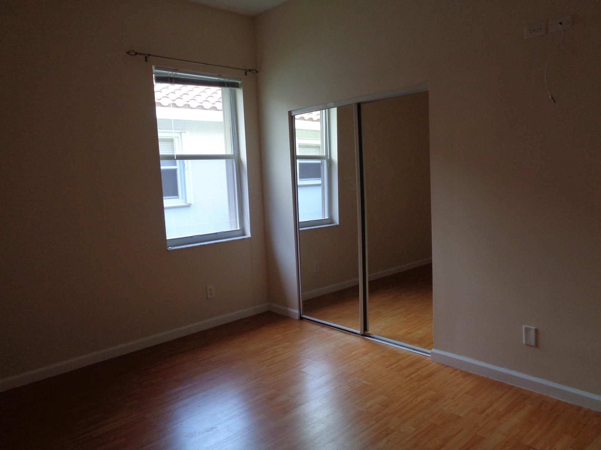 JOG EST - Residential