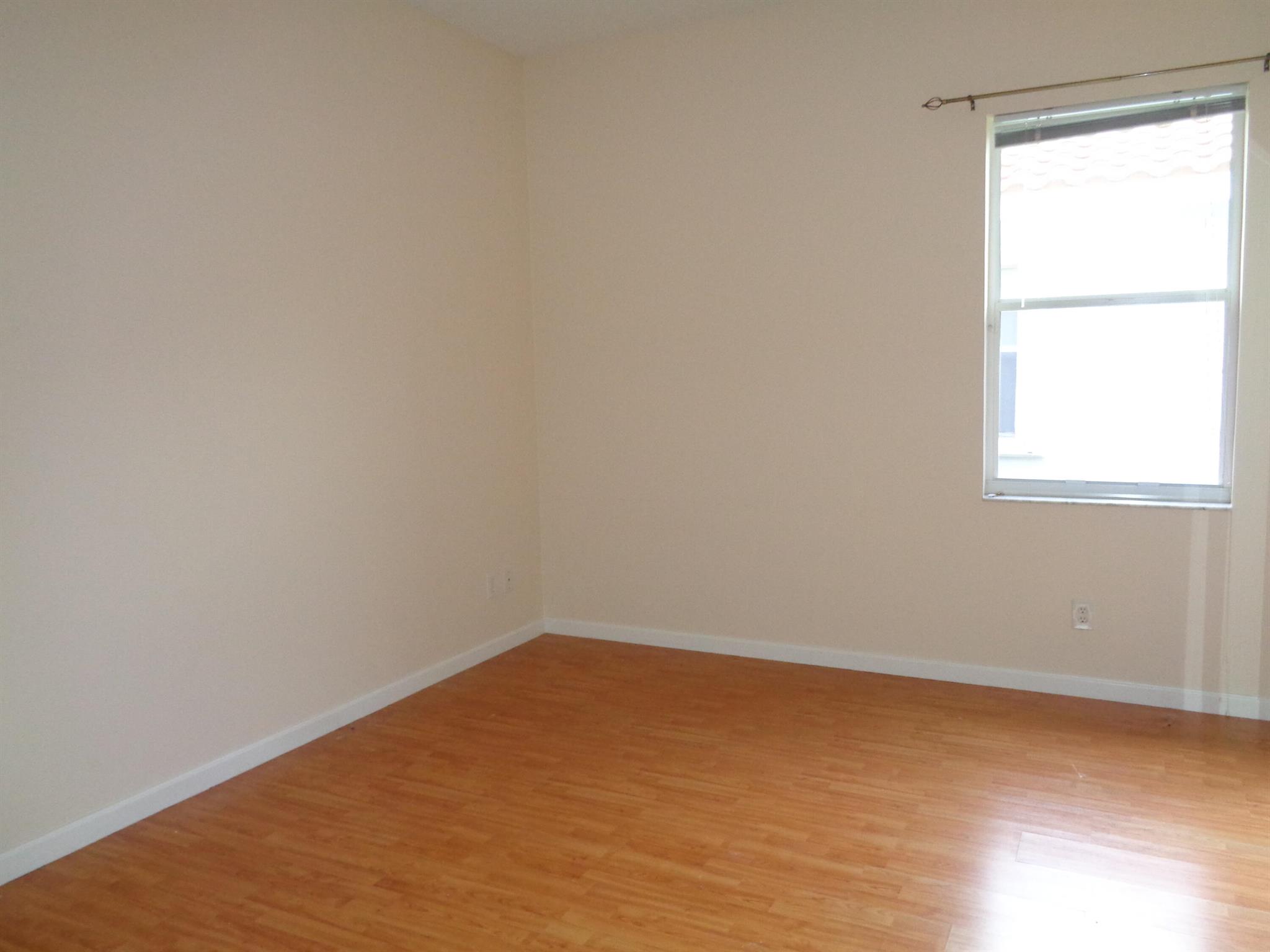 JOG EST - Residential